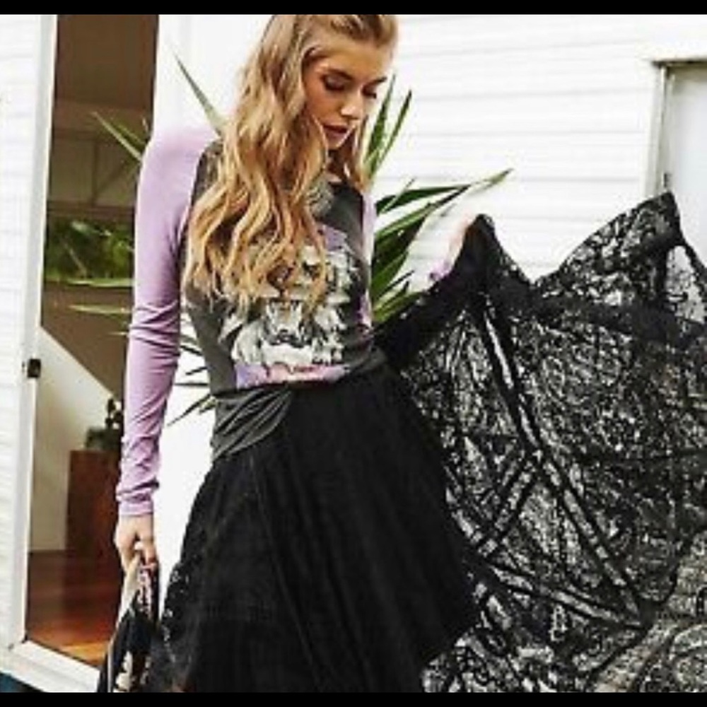Spell Designs Black Magic Raglan T-Shirt Medium